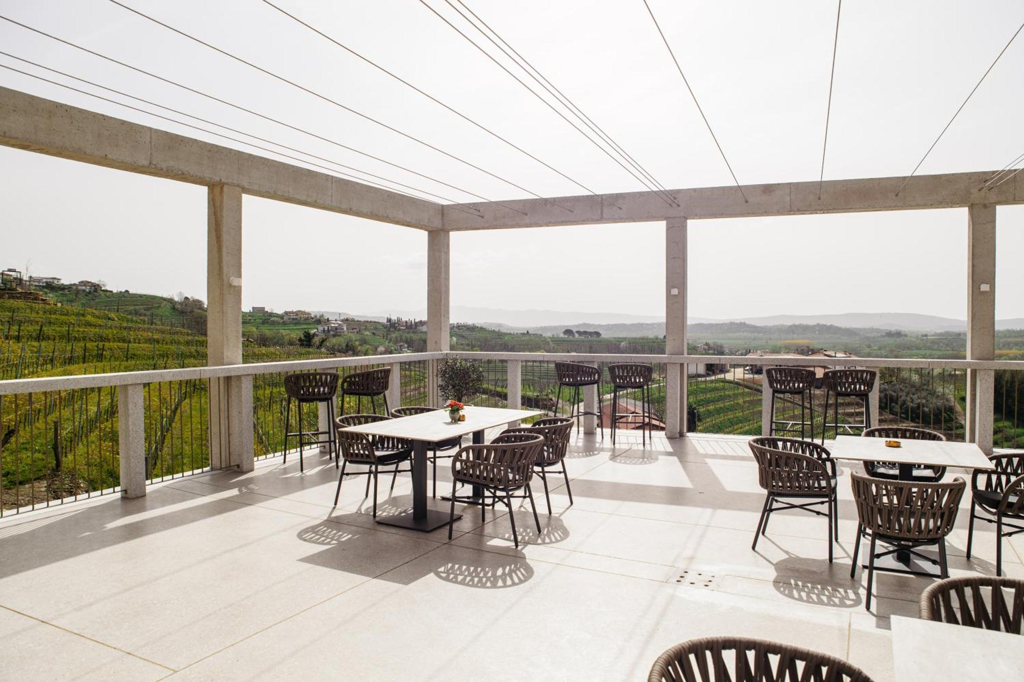 Posestvo Scurek Wine Bed & Breakfast Dobrovo Exterior photo